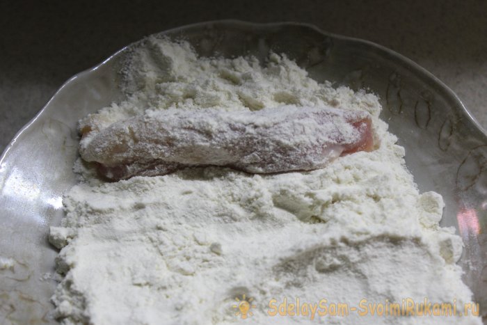 Хрустящие куриные наггетсы в кукурузной панировке