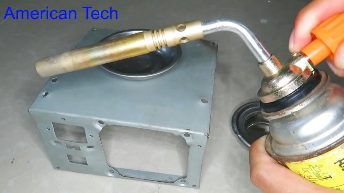 Переплавляем алюминиевые банки в слитки в домашних условиях