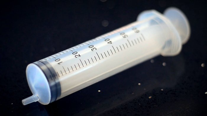 Как сделать вакуумный упаковщик из шприца