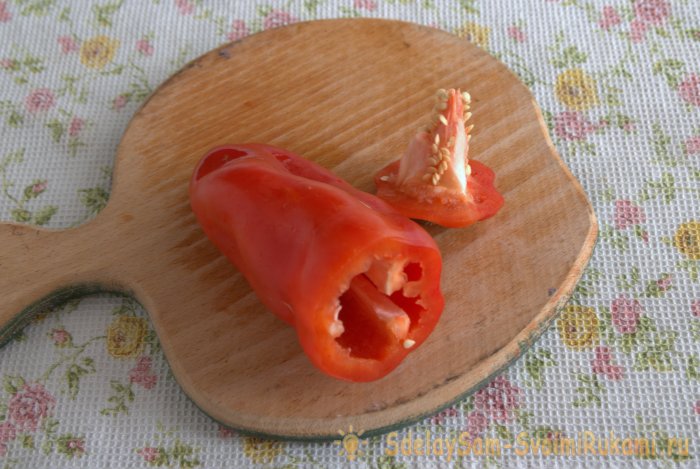 Как замораживать перец для экономии места в холодильнике