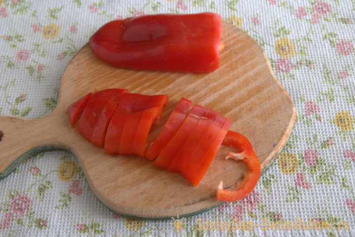 Как замораживать перец для экономии места в холодильнике