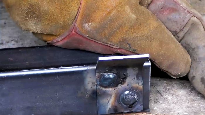 Соединение металла электрозаклепками