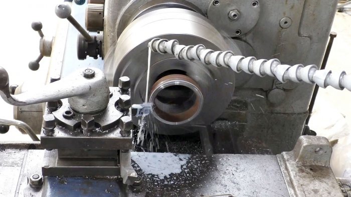 Какой резец возьмет подшипник