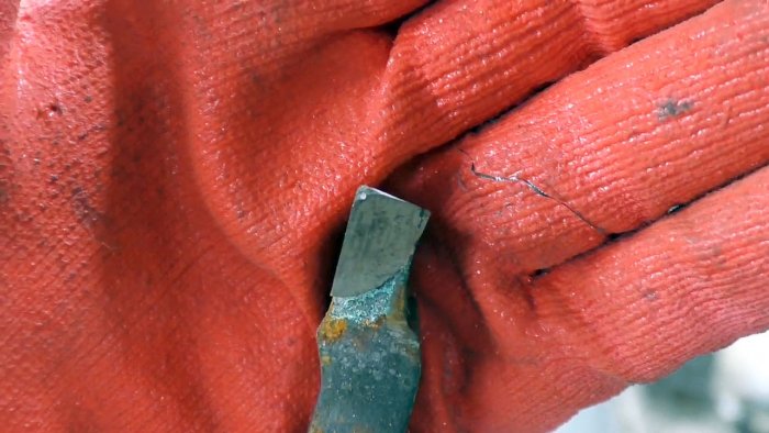 Какой резец возьмет подшипник