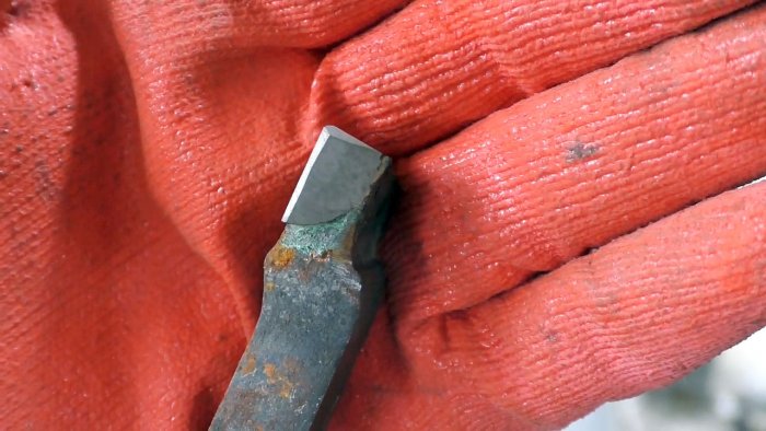 Какой резец возьмет подшипник