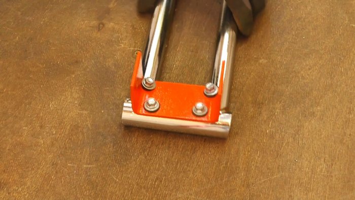 Стойка для болгарки из ручки от детского велосипеда