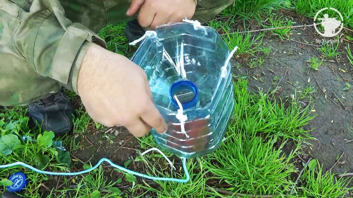 Как поймать рыбу с помощью пластиковой бутылкой