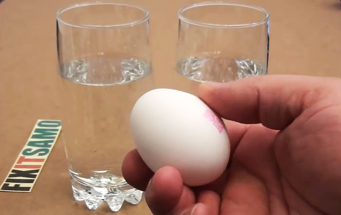 Элементарный способ проверить свежесть яиц