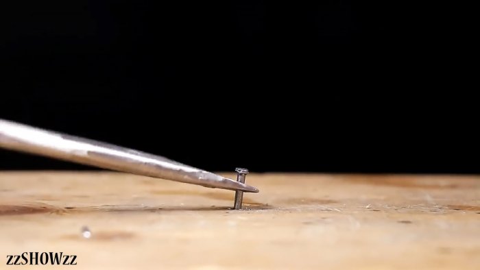 Как восстановить старую отвертку и наделить ее новыми функциями