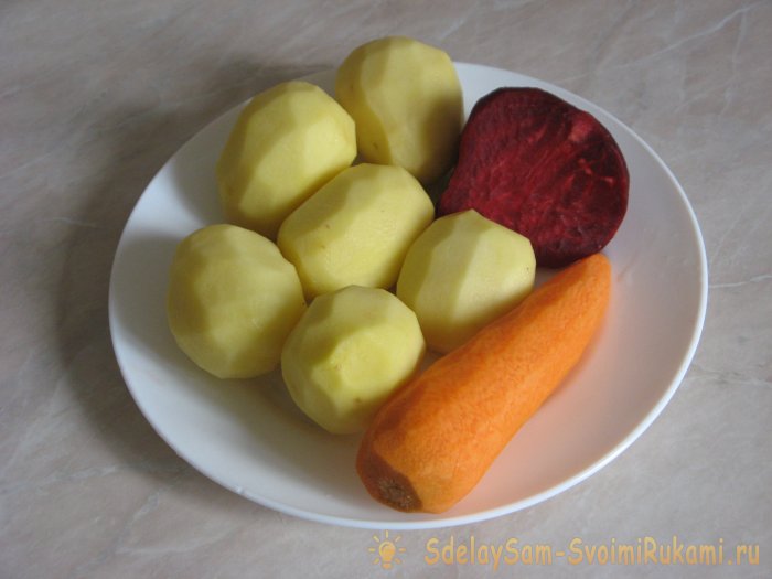 Быстрый легкий и вкусный борщ с грибами без зажарки