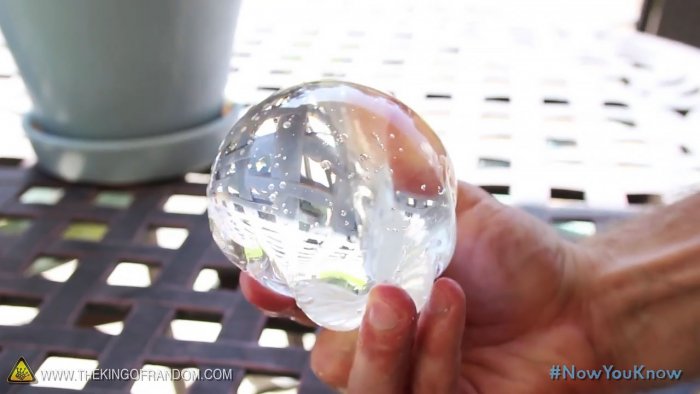 5 способов разжечь огонь при помощи воды