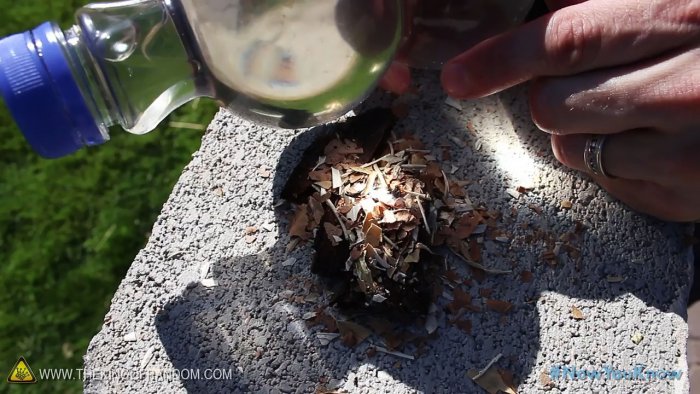 5 способов разжечь огонь при помощи воды