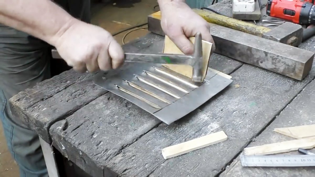 Как сделать решетки для вентиляции из листа металла
