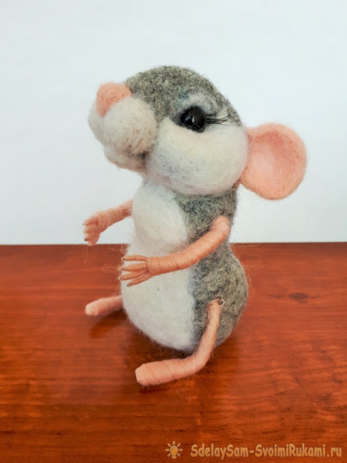 Игрушки из шерсти мышка