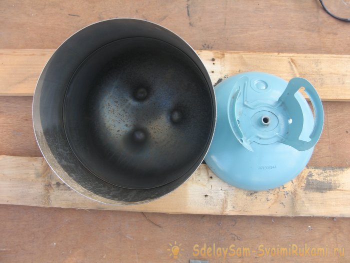 Мини коптильня из баллона от фреона