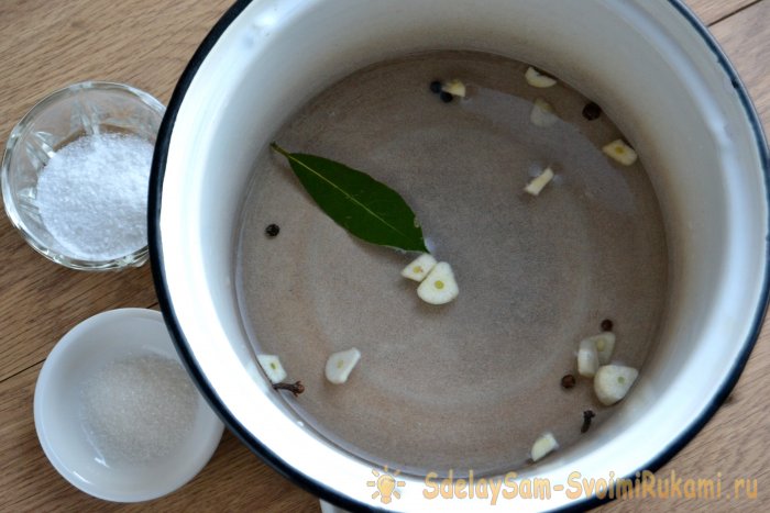 Вкусные хрустящие маринованные шампиньоны за 2 часа