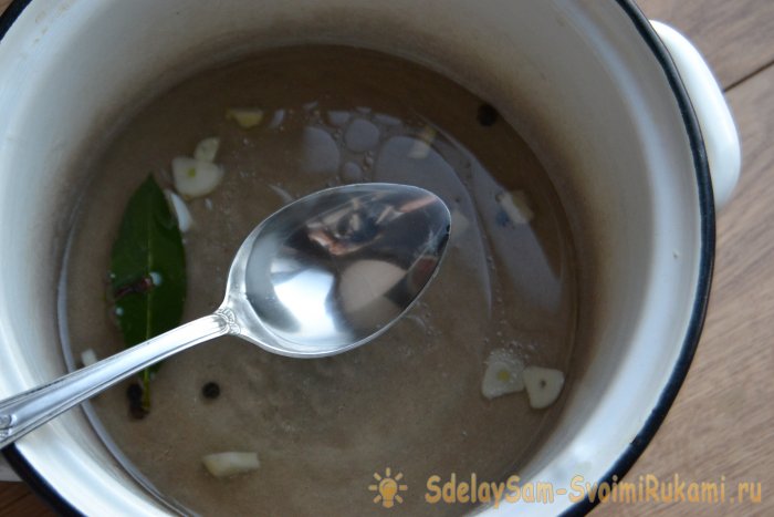 Вкусные хрустящие маринованные шампиньоны за 2 часа