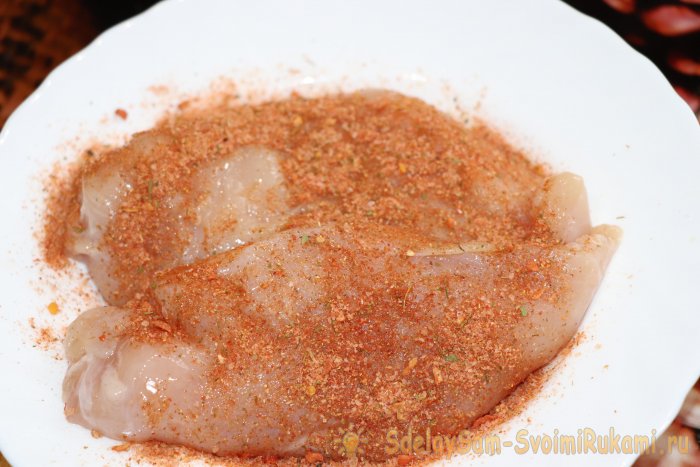 Куриный рулет с сыром на праздник