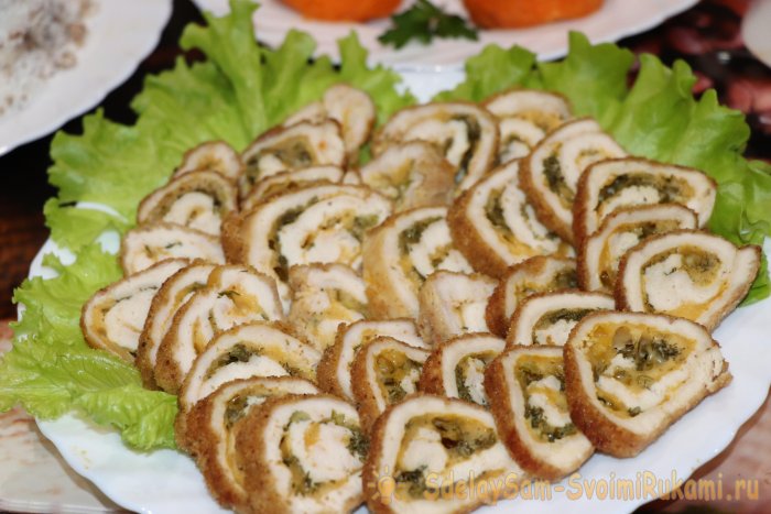 Куриный рулет с сыром на праздник
