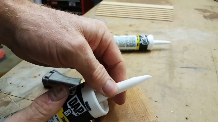 Как правильно открыть тюбик силикона чтобы выполнить работу качественно