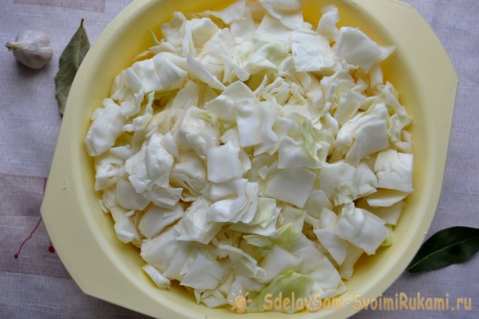 Хрустящая маринованная капуста быстрого приготовления