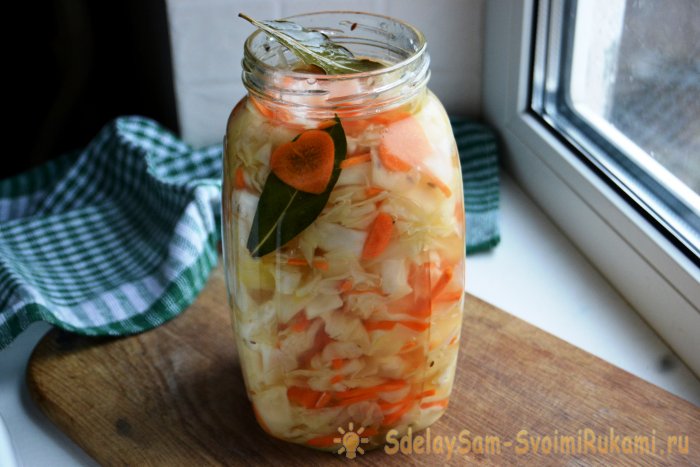 Хрустящая маринованная капуста быстрого приготовления