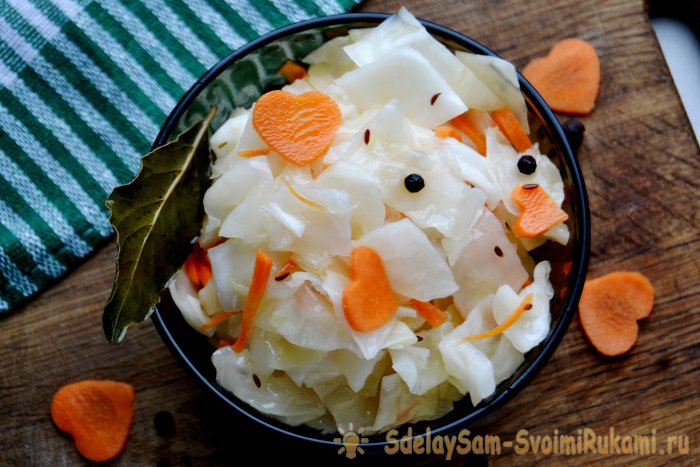 Хрустящая маринованная капуста быстрого приготовления