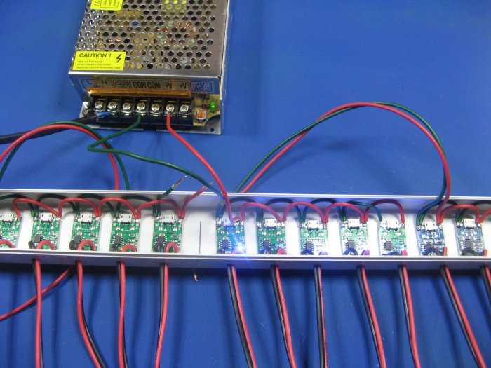 Многоканальная зарядка Liion своими руками