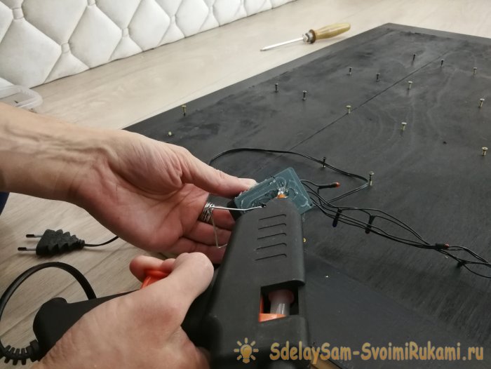 Как сделать антикошачью новогоднюю ёлку