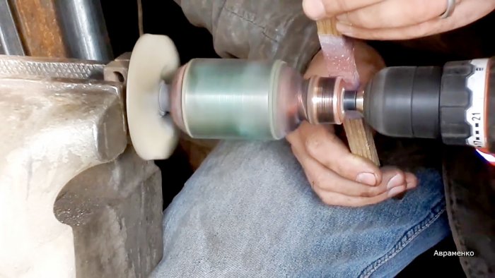 Как проточить коллектор якоря электроинструмента без токарного станка