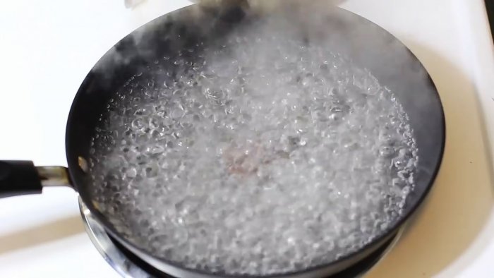 10 полезных лайфхаков на основе уксуса