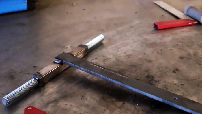 Как сделать снегоуборщик из пластиковой бочки