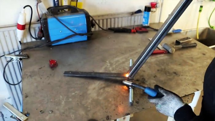 Как сделать снегоуборщик из пластиковой бочки