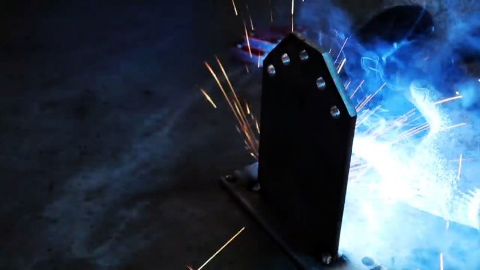 Как сделать снегоуборщик из пластиковой бочки