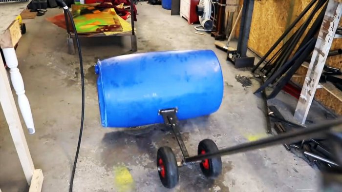 Как сделать снегоуборщик из пластиковой бочки