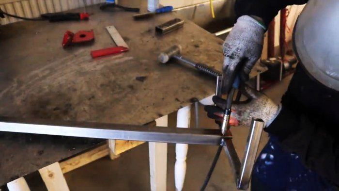 Как сделать снегоуборщик из пластиковой бочки