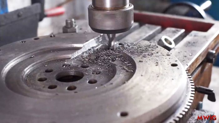 Как сделать трубогиб из маховика авто и бендикса стартера