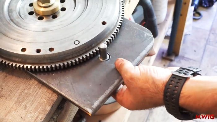 Как сделать трубогиб из маховика авто и бендикса стартера