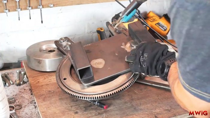 Как сделать трубогиб из маховика авто и бендикса стартера