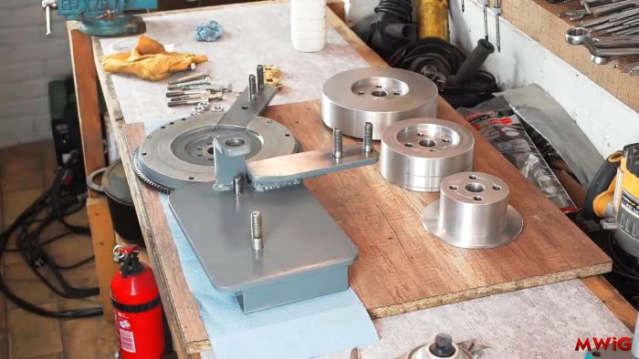 Как сделать трубогиб из маховика авто и бендикса стартера