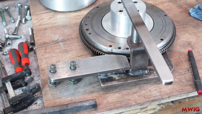 Как сделать трубогиб из маховика авто и бендикса стартера