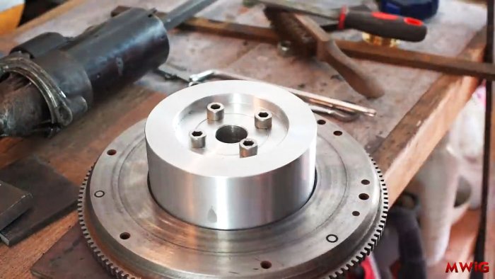 Как сделать трубогиб из маховика авто и бендикса стартера