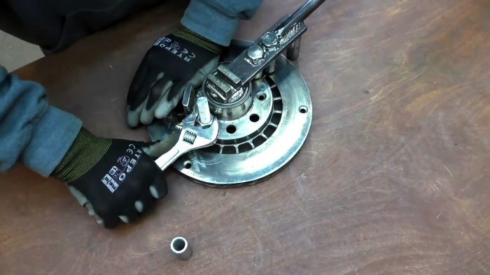 Многофункциональное приспособление для гибки