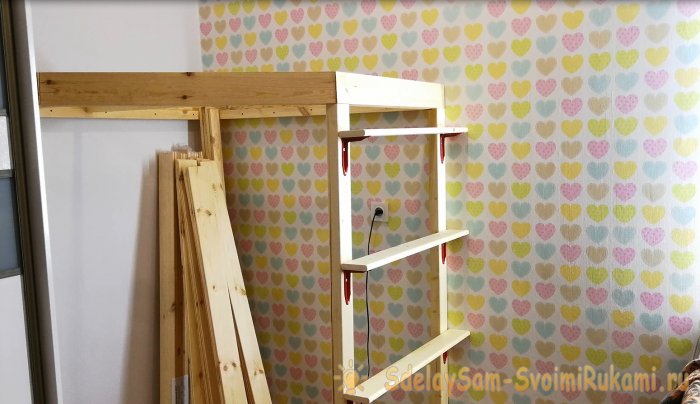 Как построить детский игровой домик