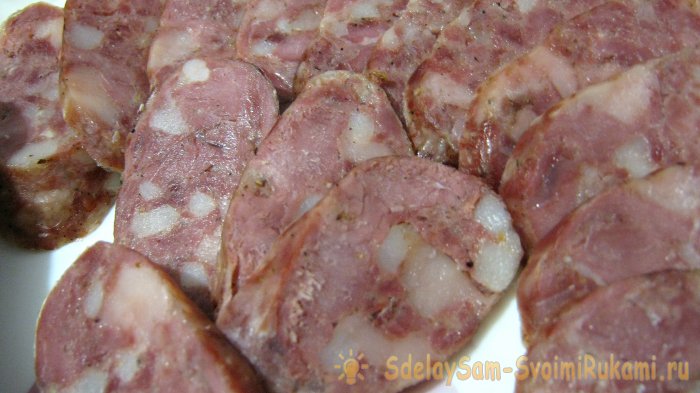 Домашняя свино-говяжья колбаска