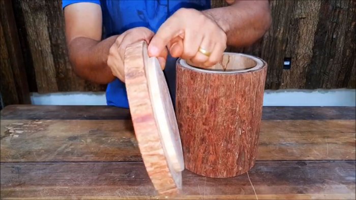 Как сделать шкатулку хлебницу из куска бревна