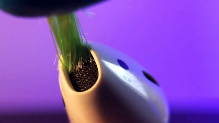 Как чистить наушники