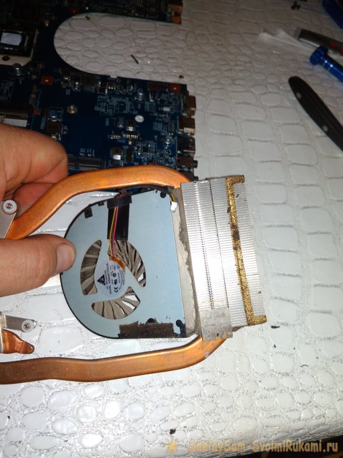 Очистка системы охлаждения в ноутбуке