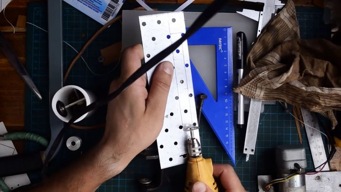 Как сделать ручную швейную машинку для кожи