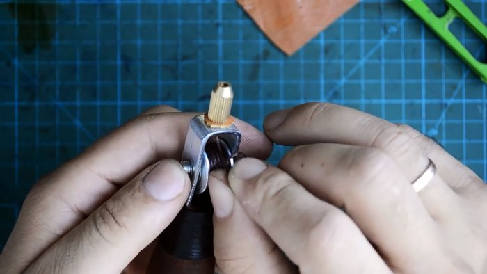 Как сделать ручную швейную машинку для кожи